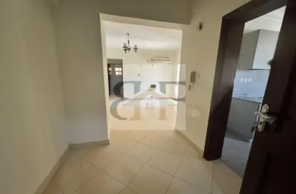 Apartment - 2 Bedrooms - 2 Bathrooms for rent in Anas Street - Fereej Bin Mahmoud North - Fereej Bin Mahmoud - Doha