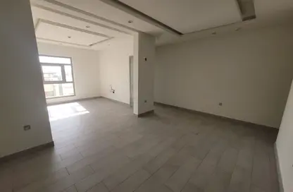 Apartment - 2 Bedrooms - 3 Bathrooms for rent in Al Nasr Street - Al Nasr - Doha