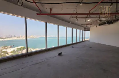 مساحات مكتبية - استوديو - 4 حمامات للايجار في برج وست باي - الخليج الجنوبي - الخليج الغربي - الدوحة