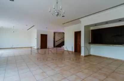 مجمع سكني - 3 غرف نوم - 4 حمامات للايجار في العين كومباوند 2 - عين خالد - الدوحة