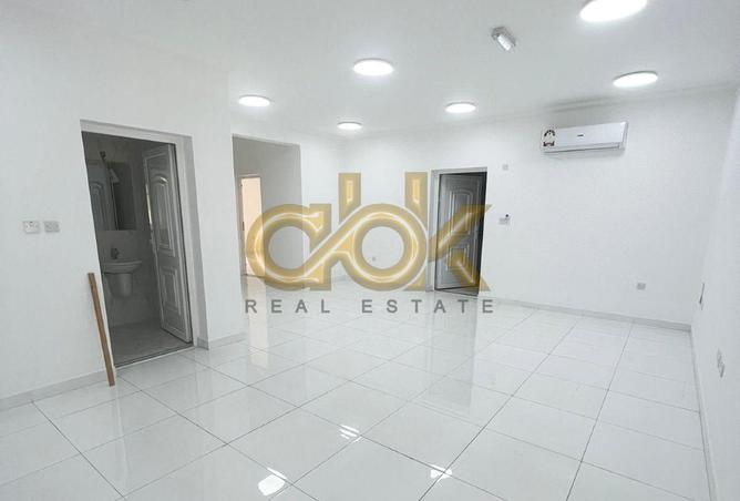 743861 - Property Image 2