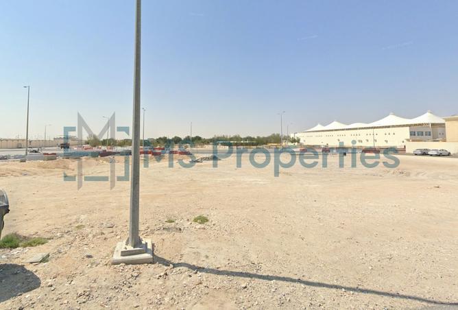 930393 - Property Image 3