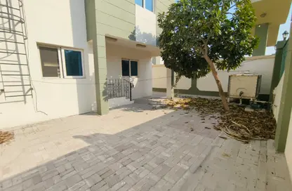 مجمع سكني - 3 غرف نوم - 3 حمامات للايجار في شارع الحضارة - الثمامة - الدوحة