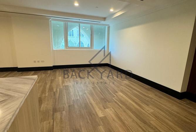 992471 - Property Image 2