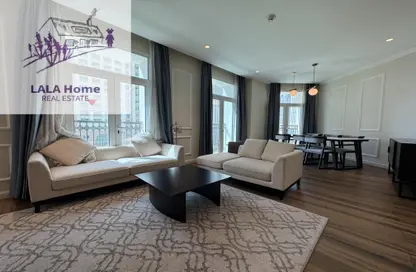 Apartment - 2 Bedrooms - 4 Bathrooms for rent in Floresta Gardens - Floresta Gardens - The Pearl Island - Doha