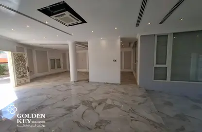 Villa - 5 Bedrooms - 6 Bathrooms for rent in West Bay Lagoon Villas - West Bay Lagoon - West Bay Lagoon - Doha