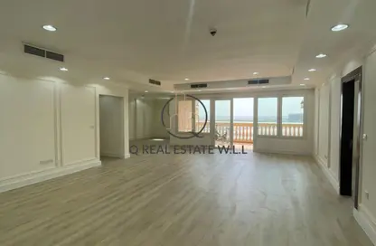 Apartment - 3 Bedrooms - 4 Bathrooms for rent in Porto Arabia - The Pearl Island - Doha