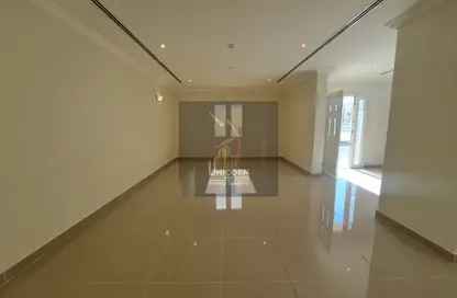 مجمع سكني - 4 غرف نوم - 4 حمامات للايجار في الريان القديمة - الريان - الدوحة