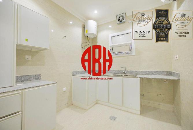 978387 - Property Image 3