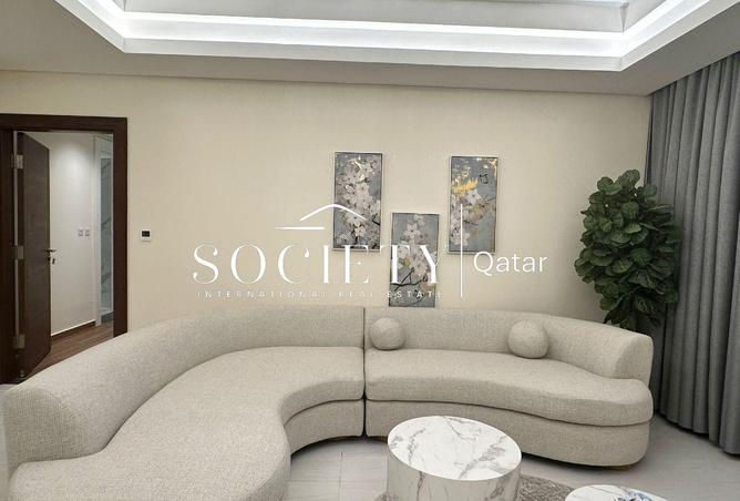 992913 - Property Image 2