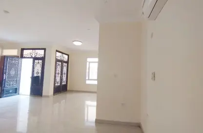 Villa - 4 Bedrooms - 4 Bathrooms for rent in Ain Khaled Villas - Ain Khaled - Doha