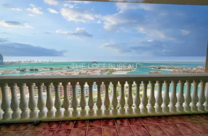 Apartment - 2 Bedrooms - 3 Bathrooms for rent in West Porto Drive - Porto Arabia - The Pearl Island - Doha