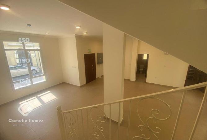 905222 - Property Image 3