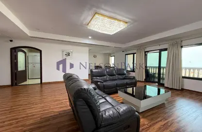 Apartment - 3 Bedrooms - 5 Bathrooms for rent in Tower 14 - Porto Arabia - The Pearl Island - Doha Apartment - 3 Bedrooms - 5 Bathrooms for rent in Tower 14 - Porto Arabia - The Pearl Island - Doha