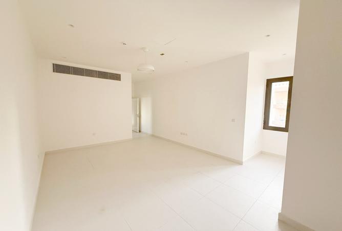 979095 - Property Image 2