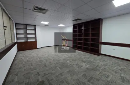 Office Space - Studio - 2 Bathrooms for rent in B-Ring Road - B-Ring Road - Doha