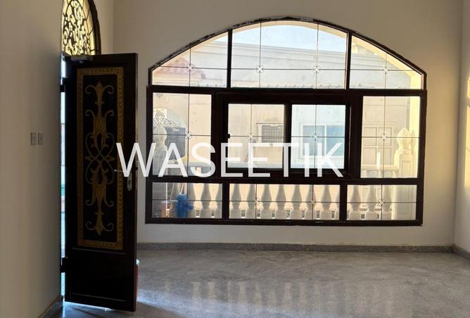 931628 - Property Image 3