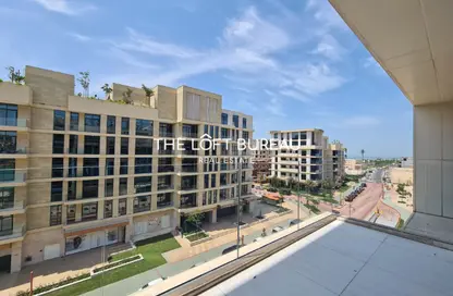 Duplex - 4 Bedrooms - 6 Bathrooms for sale in Gewan Island - The Pearl Island - Doha