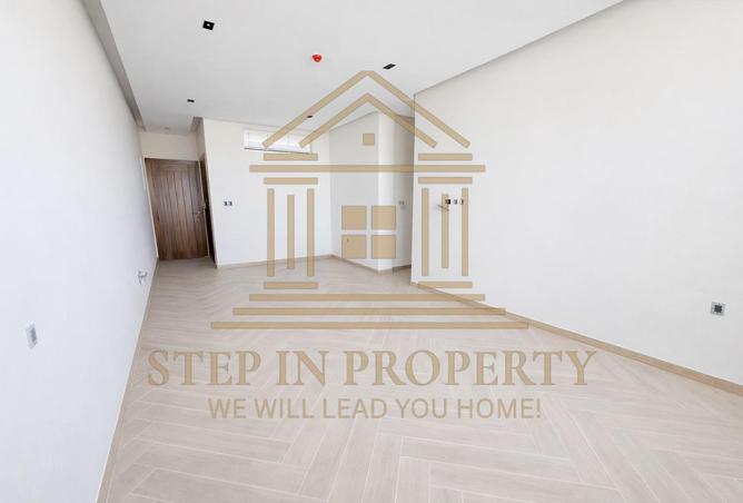 999457 - Property Image 2