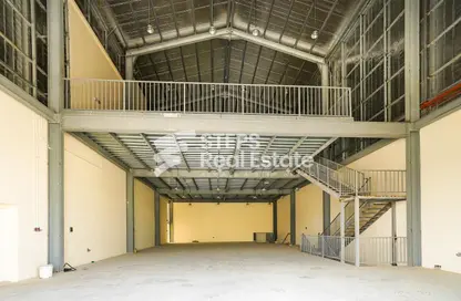 Warehouse - Studio for rent in Industrial Area 1 - Industrial Area - Doha