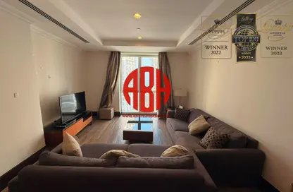 شقة - غرفة نوم - 2 حمامات للايجار في فيفا غرب - فيفا بحرية - جزيرة اللؤلؤة - الدوحة