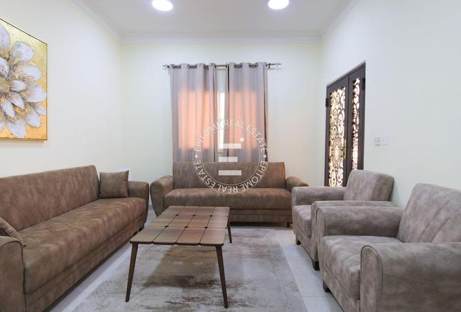 908464 - Property Image 2