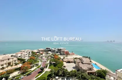 Apartment - 2 Bedrooms - 3 Bathrooms for sale in Viva East - Viva Bahriyah - The Pearl Island - Doha