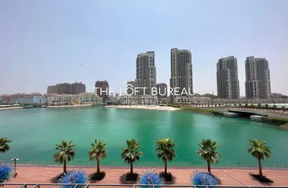 Apartment - 1 Bedroom - 2 Bathrooms for rent in Gewan Island - The Pearl Island - Doha