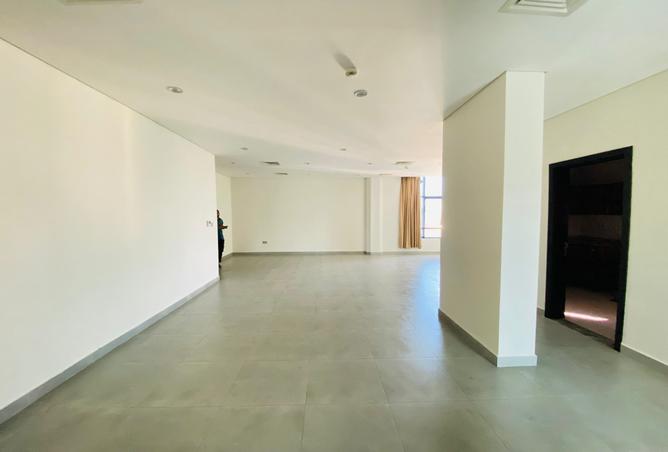 971255 - Property Image 3