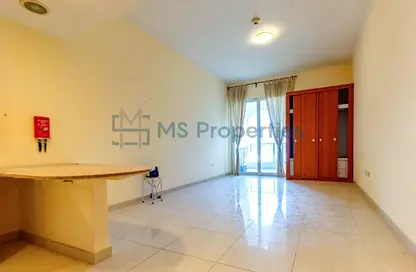 Apartment - Studio - 1 Bathroom for rent in Viva East - Viva Bahriyah - The Pearl Island - Doha