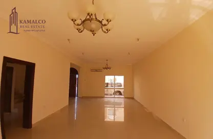 Apartment - 4 Bedrooms - 3 Bathrooms for rent in Old Airport Road - Doha