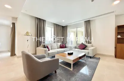 Penthouse - 3 Bedrooms - 4 Bathrooms for rent in Viva East - Viva Bahriyah - The Pearl Island - Doha