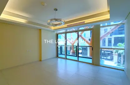 Apartment - 1 Bedroom - 2 Bathrooms for rent in Crystal Residence - The Pearl Island - Doha