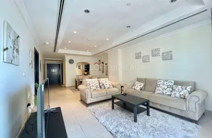 Apartment - 1 Bedroom - 2 Bathrooms for rent in West Porto Drive - Porto Arabia - The Pearl Island - Doha