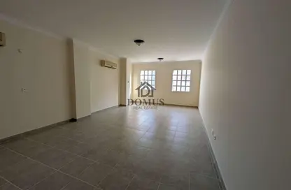 Apartment - 3 Bedrooms - 3 Bathrooms for rent in Anas Street - Fereej Bin Mahmoud North - Fereej Bin Mahmoud - Doha