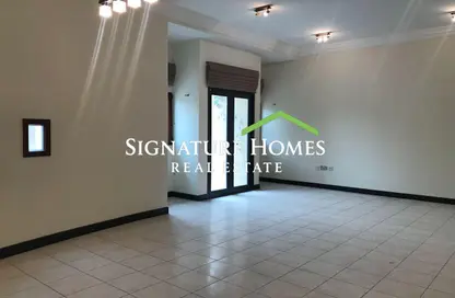 Compound - 3 Bedrooms - 2 Bathrooms for rent in Al Thumama - Al Thumama - Doha