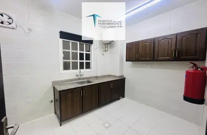 Apartment - 2 Bedrooms - 2 Bathrooms for rent in Al Wakra - Al Wakrah - Al Wakra