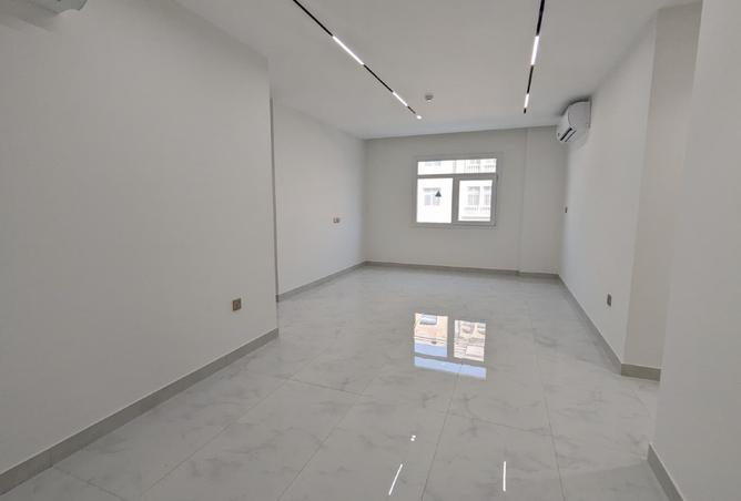 964084 - Property Image 2