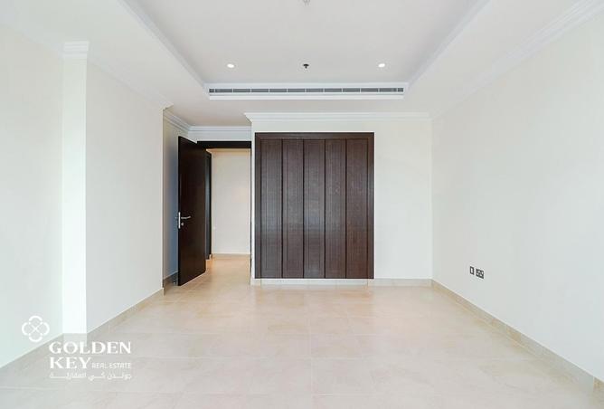 877453 - Property Image 3