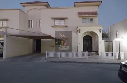 Compound - 3 Bedrooms - 3 Bathrooms for rent in Al Ain Compound - Ain Khaled - Doha