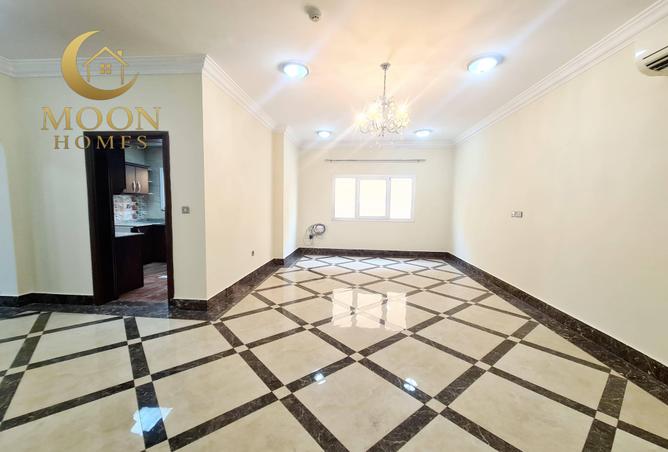 987237 - Property Image 2