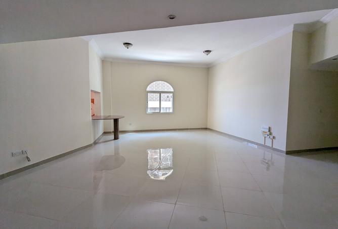 942226 - Property Image 3