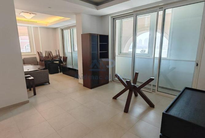 926838 - Property Image 3