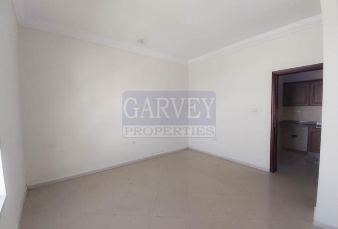 941766 - Property Image 2