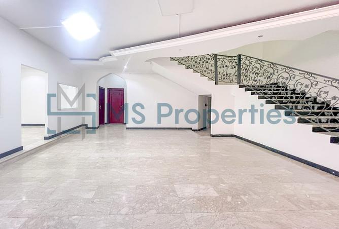 932553 - Property Main Image