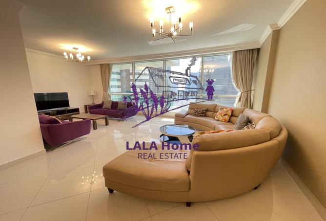 890402 - Property Image 3