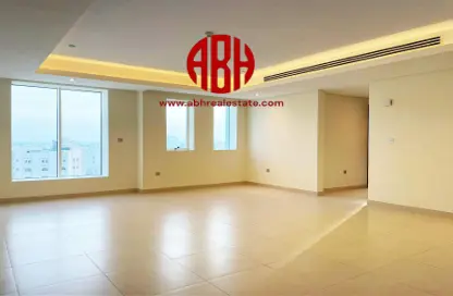 Empty Room image for: Apartment - 2 Bedrooms - 3 Bathrooms for rent in Ramada Commercial Building - Al Rawabi Street - Al Muntazah - Doha, Image 1