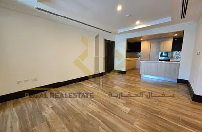 Apartment - 1 Bedroom - 2 Bathrooms for rent in Viva East - Viva Bahriyah - The Pearl Island - Doha Apartment - 1 Bedroom - 2 Bathrooms for rent in Viva East - Viva Bahriyah - The Pearl Island - Doha