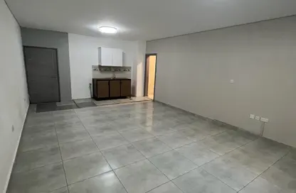 Apartment - 1 Bathroom for rent in Al Mansoura - Al Mansoura - Doha