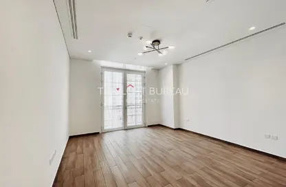 Apartment - 1 Bedroom - 2 Bathrooms for rent in Floresta Gardens - Floresta Gardens - The Pearl Island - Doha
